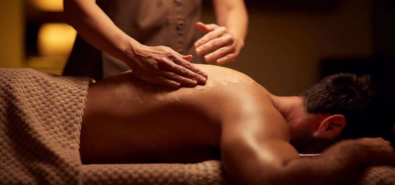 Salon Ador Masaj te invita la un masaj erotic.